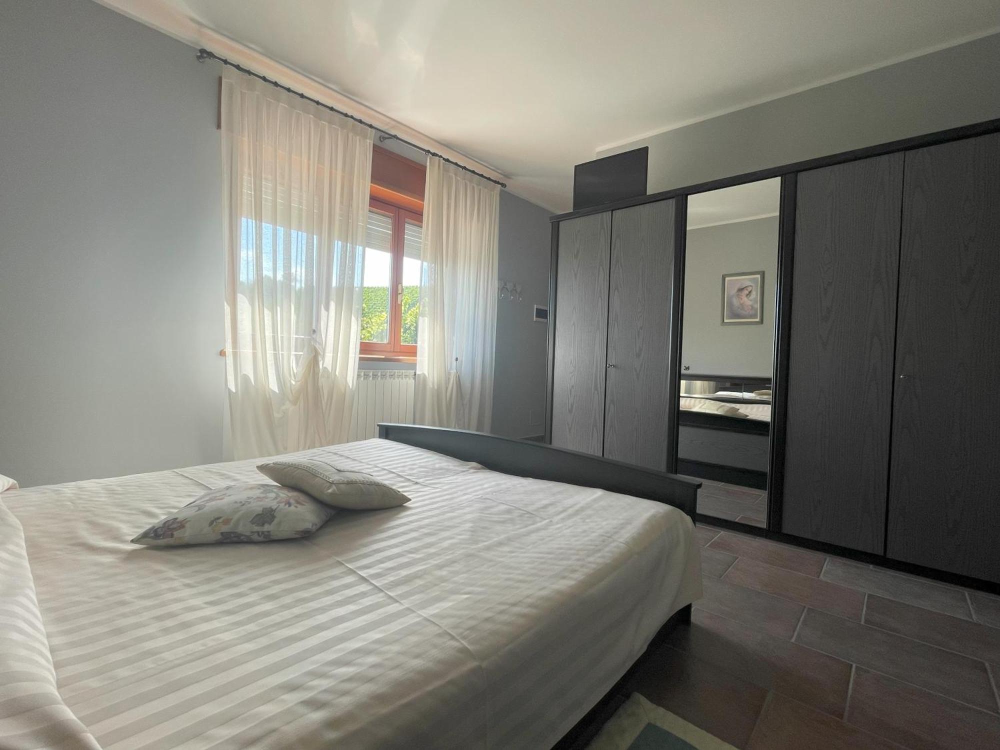 Agriturismo Finestre Di Langa Trezzo Tinella Экстерьер фото
